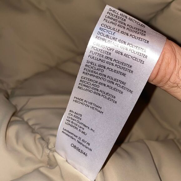 BDG Urban Outfitters Men's Cocoon Puffer Vest Taupe XXL New MSRP $ 149 NWT - Picture 12 of 12